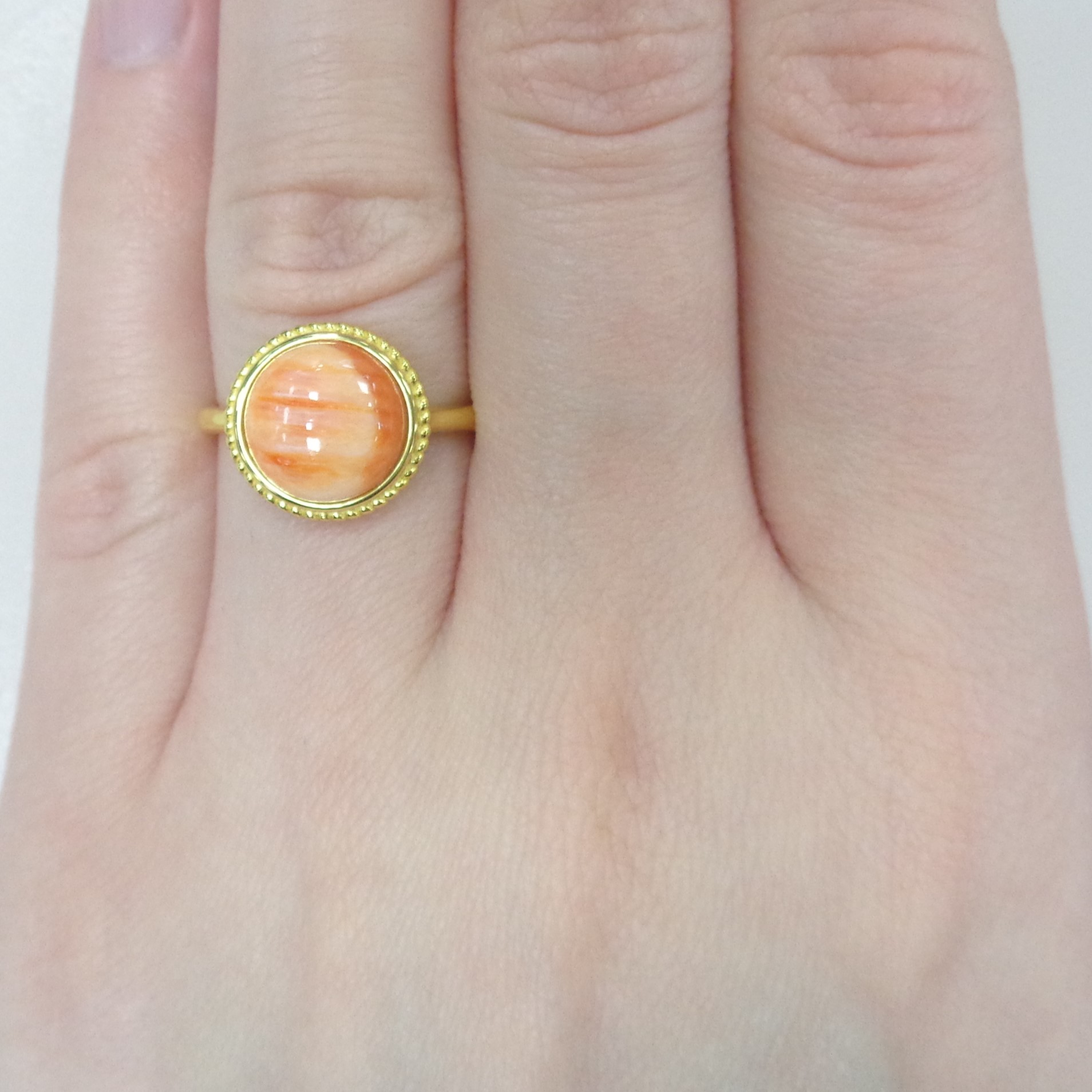 Серебряное кольцо с огненным королевским спондилюсом